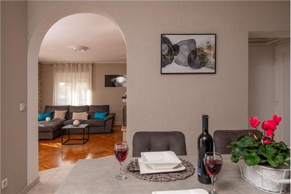 Apartment A1, for 5 persons