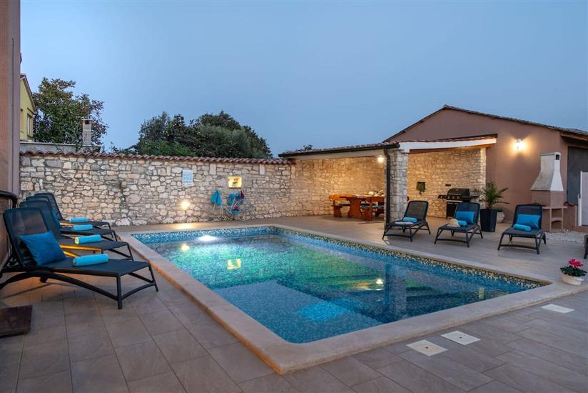 House Villa Lara