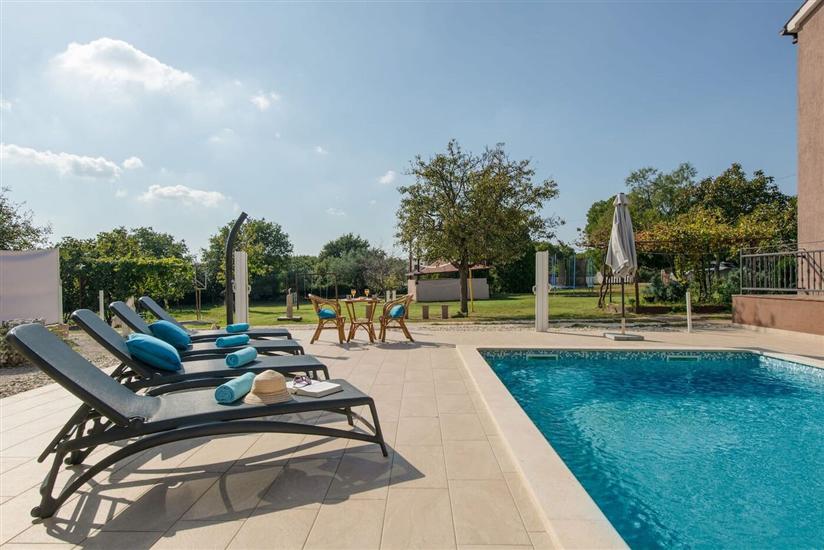House Villa Lara