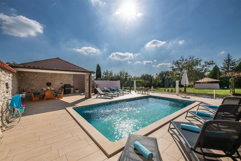 House Villa Lara