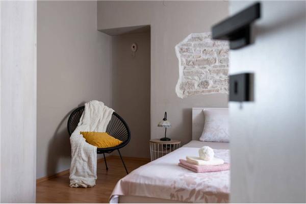 House K1, for 10 persons