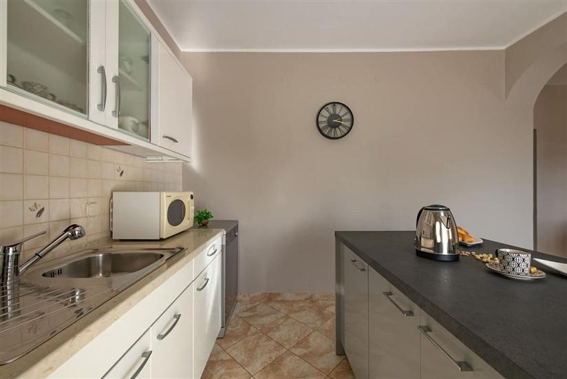 House K1, for 10 persons