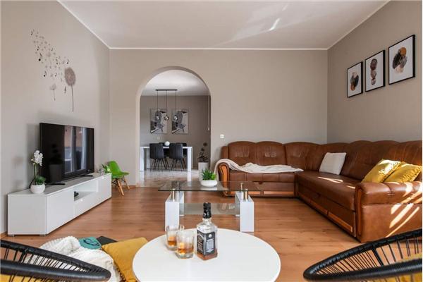 House K1, for 10 persons