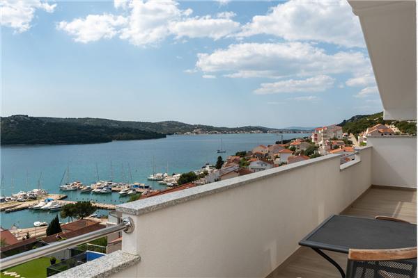 Apartment A1, for 6 persons