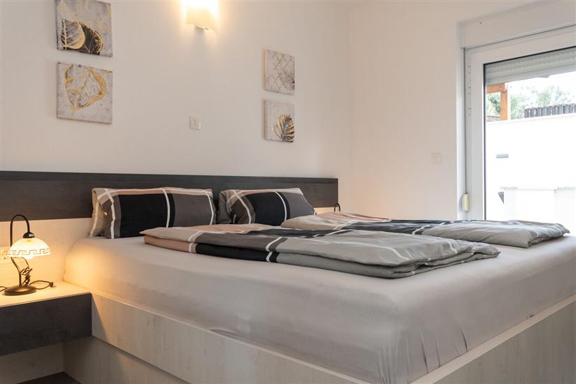 Apartment A2, for 6 persons