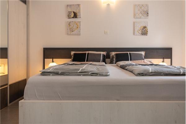 Apartment A2, for 6 persons