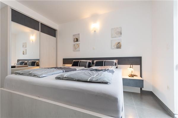 Apartment A2, for 6 persons