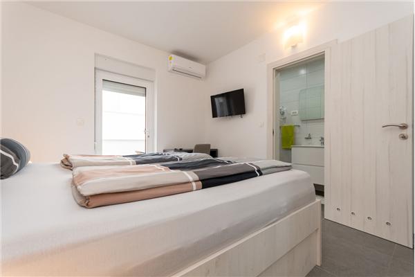 Apartment A2, for 6 persons