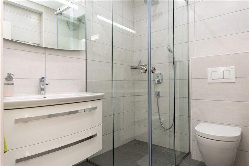 Apartment A2, for 6 persons
