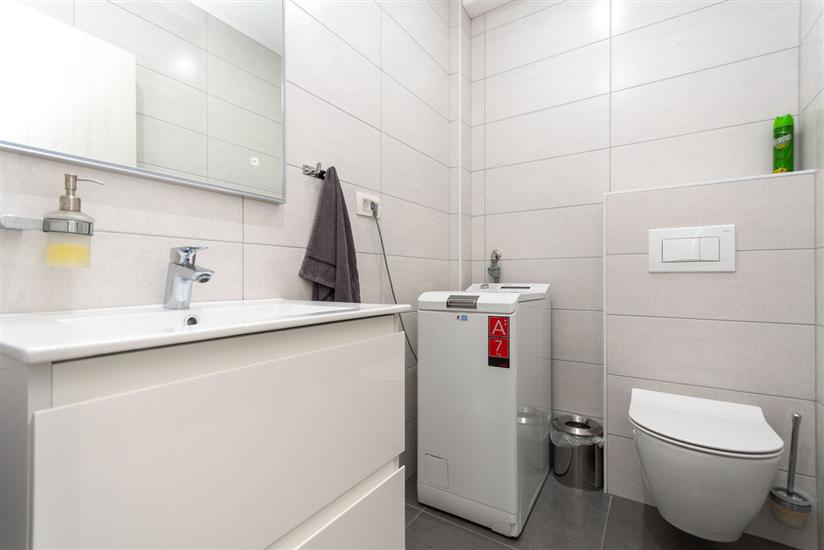 Apartment A2, for 6 persons