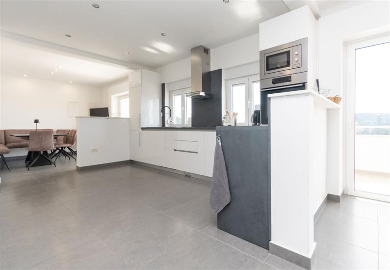 Apartment A2, for 6 persons