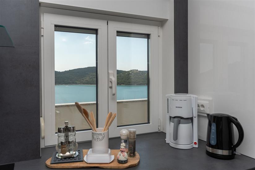 Apartment A2, for 6 persons