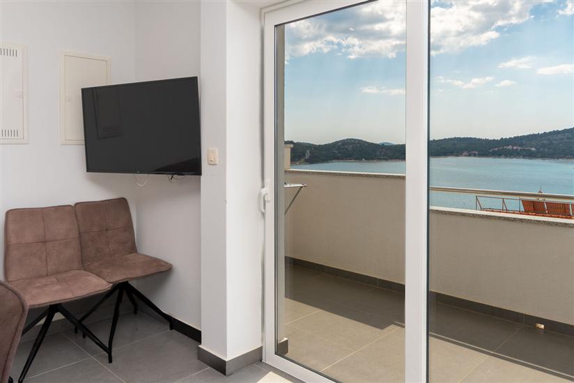 Apartment A2, for 6 persons