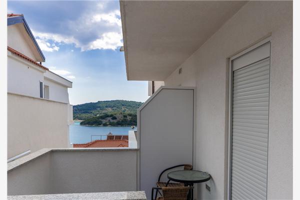 Apartment A2, for 6 persons