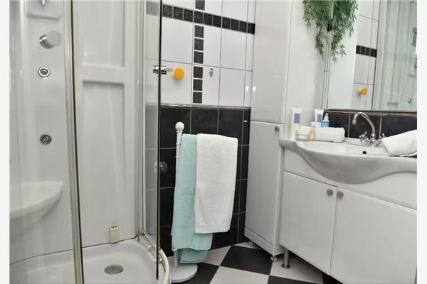 House K1, for 10 persons