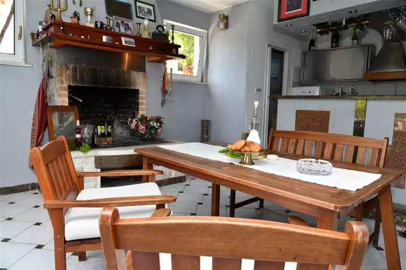 House K1, for 10 persons