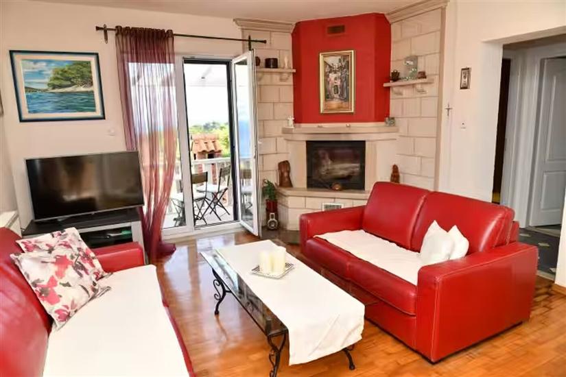 House K1, for 10 persons