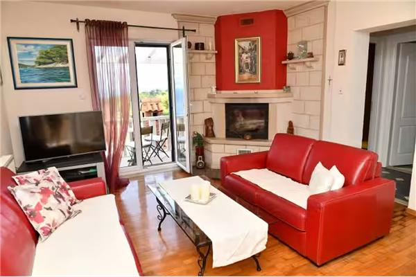 House K1, for 10 persons