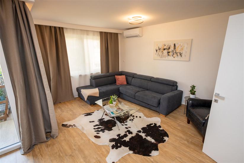 Apartment A1, for 6 persons
