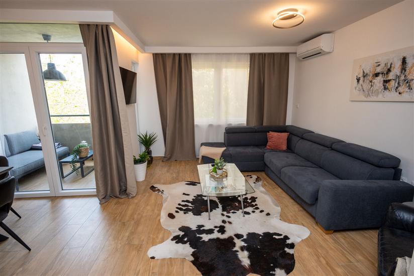 Apartment A1, for 6 persons