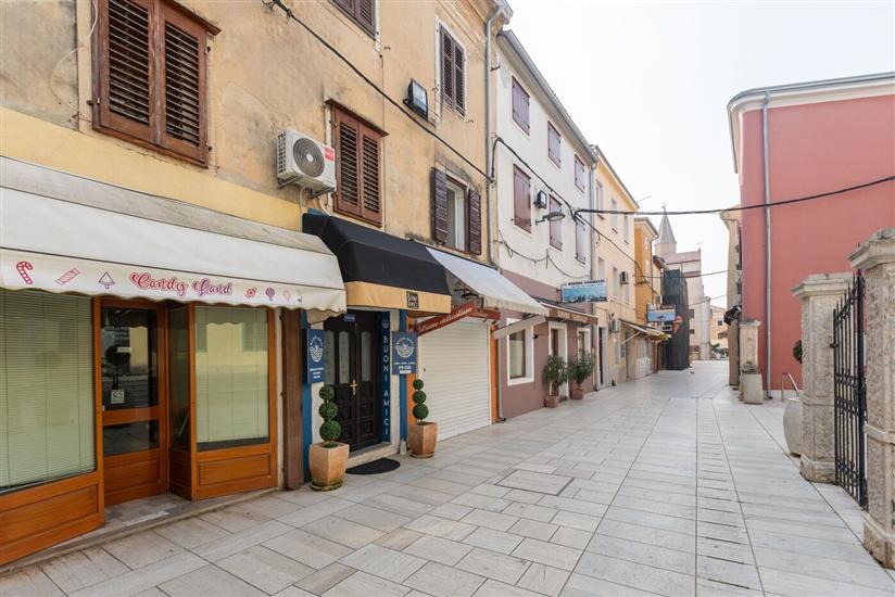 Apartment Seafront Mia