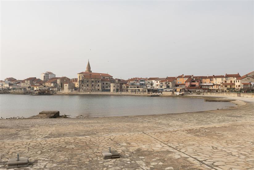 Apartment Seafront Mia