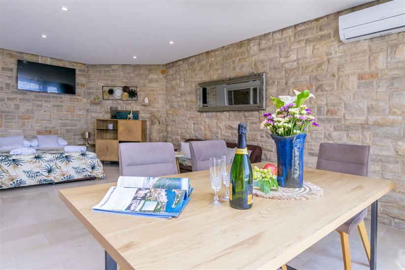 Apartment A1, for 4 persons