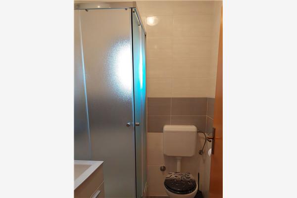Apartman A2, na 5 osebe