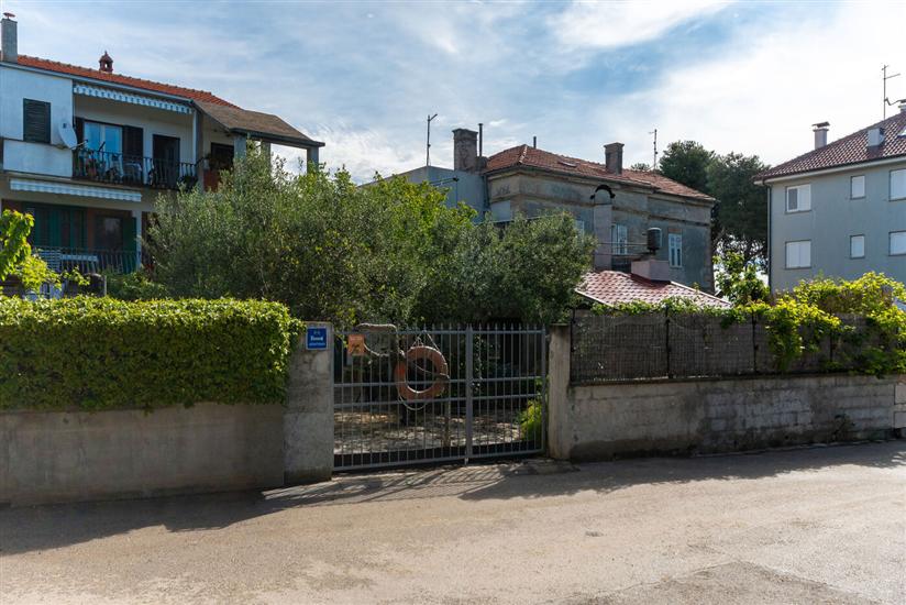 Apartment Kalma