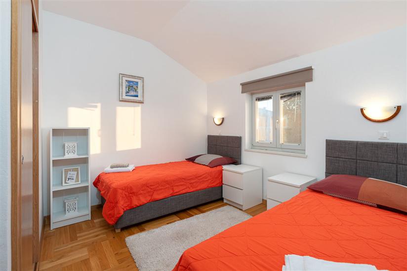 Apartment A2, for 4 persons