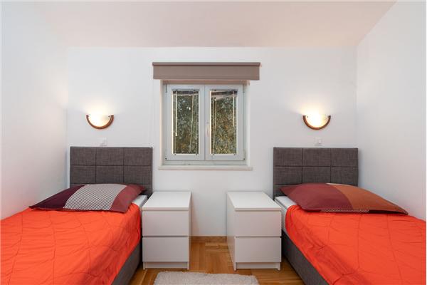 Apartment A2, for 4 persons