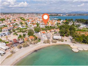 Apartmaji Grgo Vodice, Kvadratura 72,00 m2, Oddaljenost od morja 50 m, Oddaljenost od centra 200 m