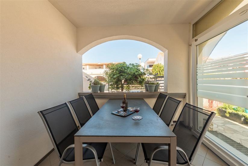 Apartment A1, for 6 persons