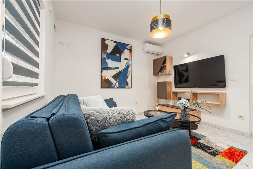 Apartment A1, for 6 persons