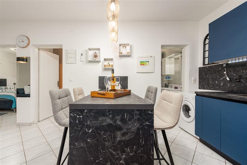 Apartment A1, for 6 persons