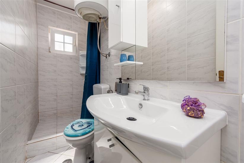 Apartment A1, for 6 persons