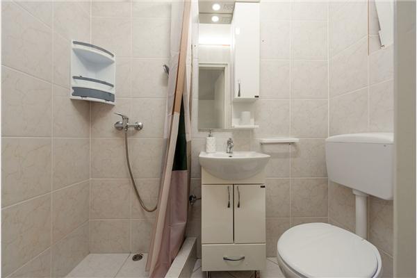 Apartment A2, for 6 persons