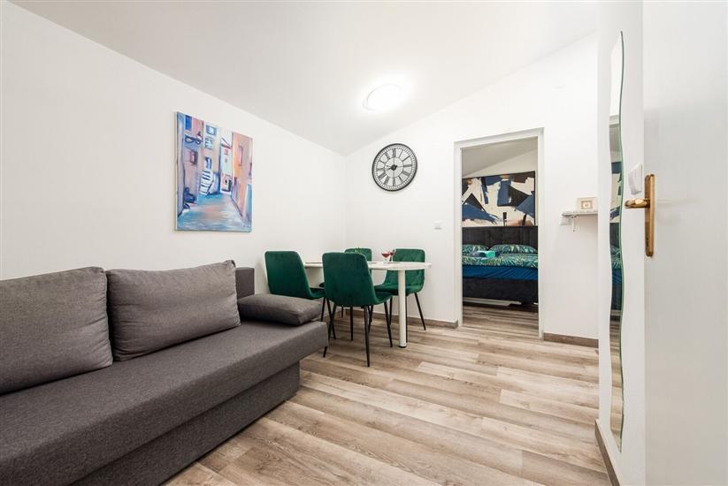 Apartment A2, for 6 persons