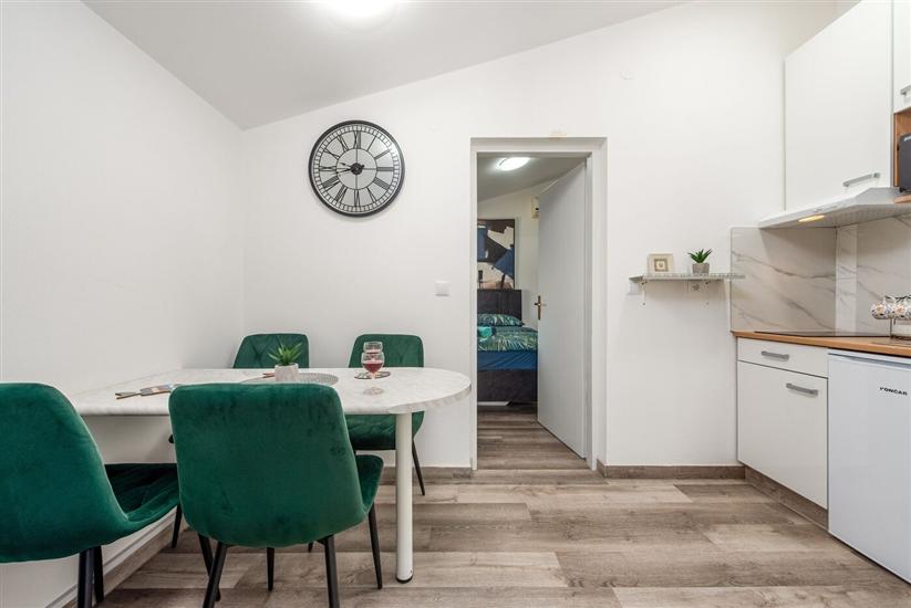 Apartment A2, for 6 persons
