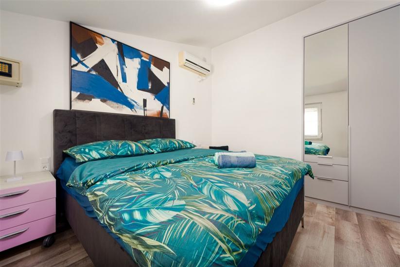 Apartment A2, for 6 persons