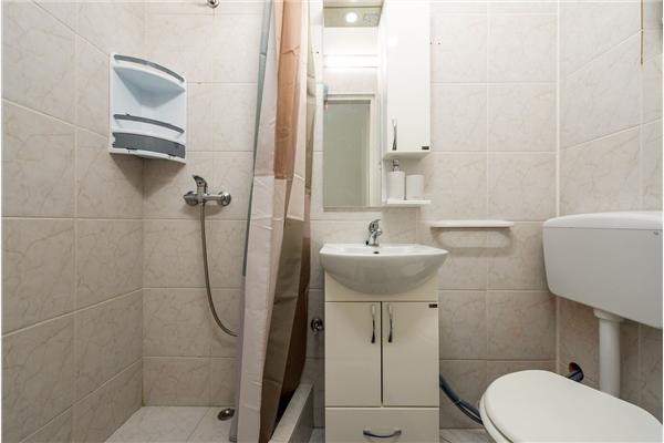 Apartment A2, for 6 persons