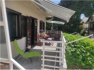 Apartment Jase Beachfront Zaboric (Sibenik), Size 50.00 m2, Airline distance to the sea 40 m, Airline distance to town centre 200 m