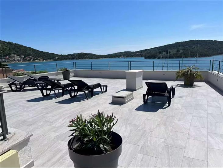 Ferienwohnungen Guliana Tisno