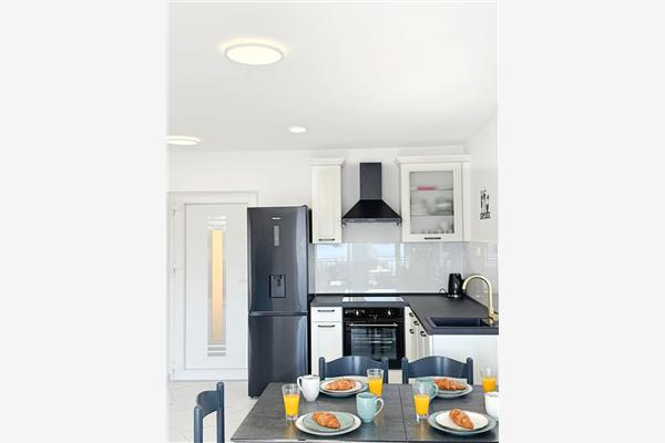 Apartment A1, for 5 persons