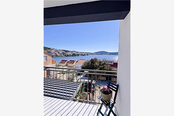 Apartment A1, for 5 persons