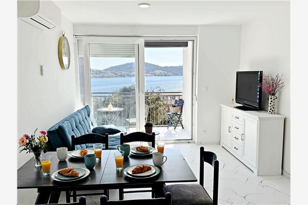 Apartment A1, for 5 persons