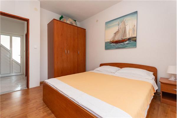 Apartment A6, for 4 persons