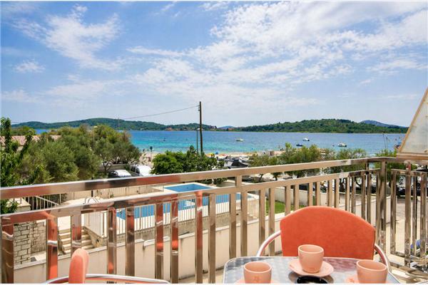 Apartment A2, for 4 persons