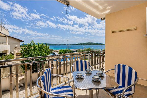 Apartment A1, for 4 persons