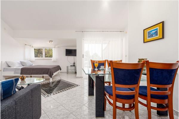 Apartment A2, for 4 persons